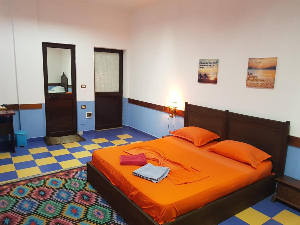 Home Hostel Shkoder Bagian luar foto